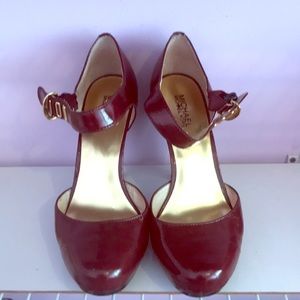 Michael Kors Heels like new!